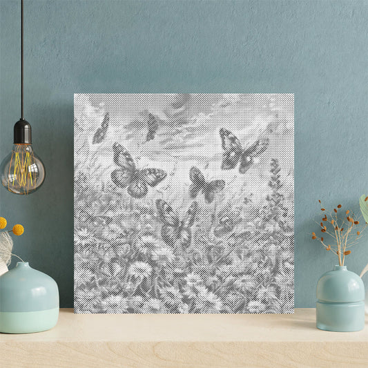 Papillon dans les fleurs - Peinture à points