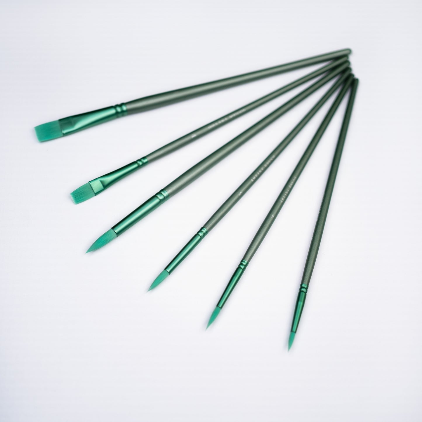 Ensemble de brosses en nylon (6 pièces) gratuit